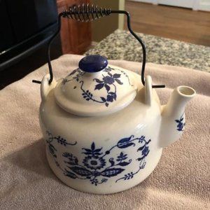 Small Teapot